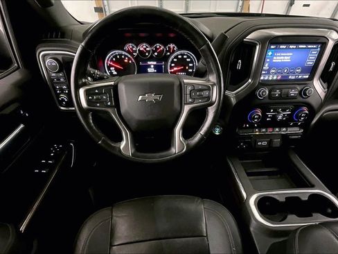 Used 2021 Chevrolet Silverado 1500 RST w/ Convenience Package II image 5