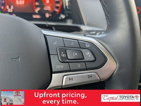 Used 2024 Volkswagen Atlas Peak Edition SE AWD/4WD image 18