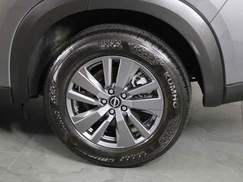 Certified 2025 Nissan Pathfinder SV AWD/4WD image 15