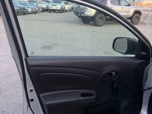 Used 2017 Nissan Versa S Plus image 14