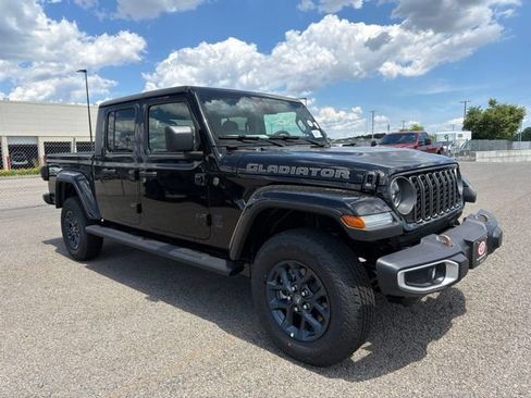 New 2026 Jeep Gladiator Sport AWD/4WD image 1