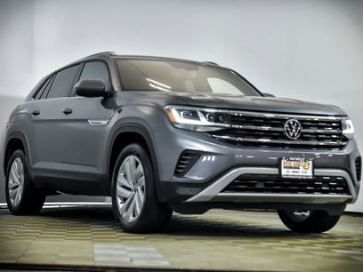 Certified 2022 Volkswagen Atlas Cross Sport SE w/ Panoramic Sunroof Package