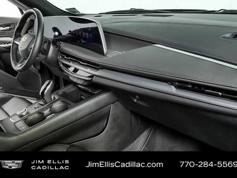 Certified 2025 Cadillac XT4 Premium Luxury FWD image 22