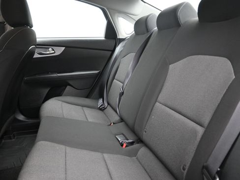 Used 2022 Kia Forte LXS FWD image 22