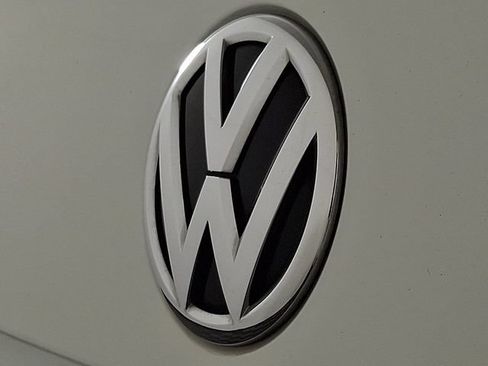 Used 2021 Volkswagen Jetta R-Line FWD image 31