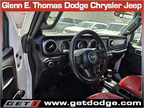 Certified 2023 Jeep Gladiator Sport AWD/4WD image 13