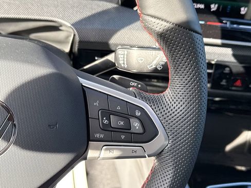 New 2026 Volkswagen GTI SE FWD image 27