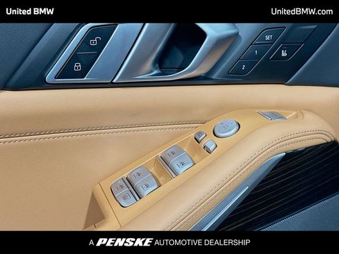 Certified 2025 BMW X7 xDrive40i image 3