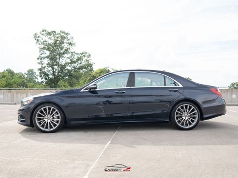 Used 2017 Mercedes-Benz S 550 4MATIC Sedan image 4