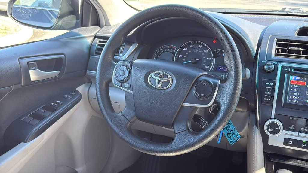 Used 2014 Toyota Camry LE FWD image 23