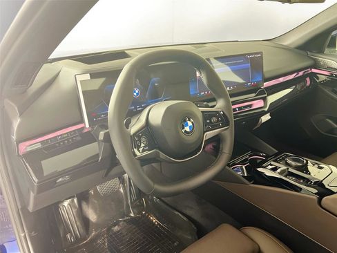 New 2026 BMW 530i xDrive AWD/4WD image 10