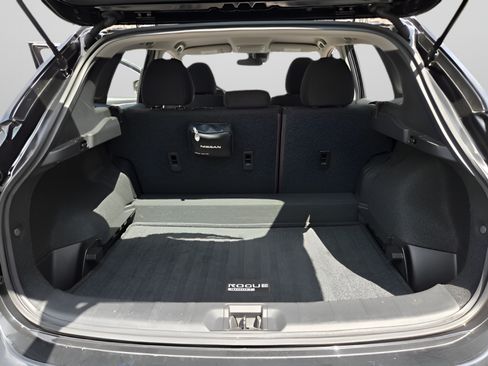 Used 2021 Nissan Rogue Sport S FWD image 23