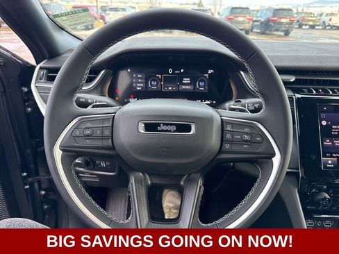 New 2025 Jeep Grand Cherokee Laredo image 24