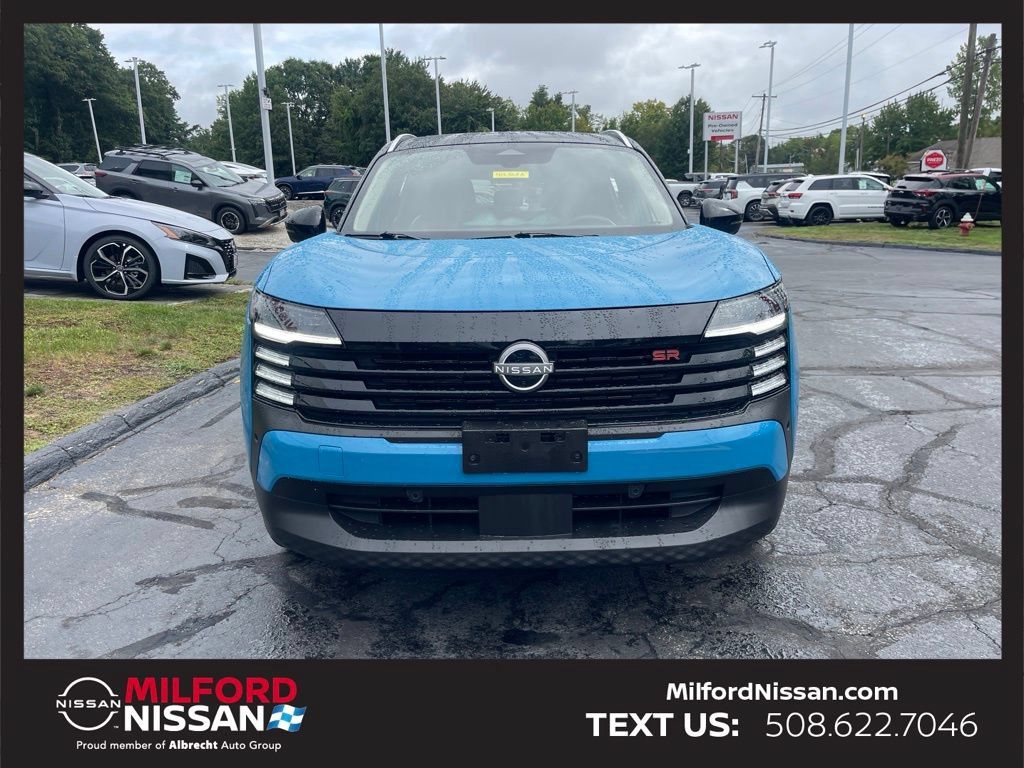 Certified 2025 Nissan Kicks SR w/ SR Premium Package AWD/4WD image 7