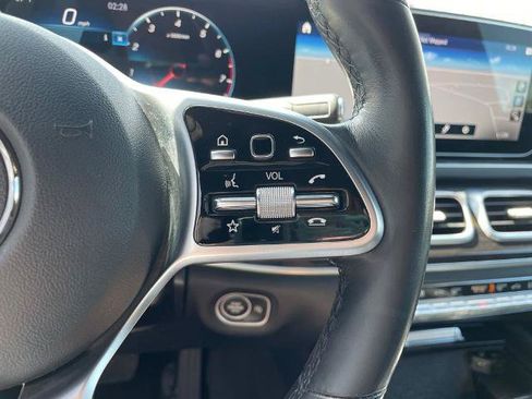 Used 2023 Mercedes-Benz GLS 450 4MATIC image 31