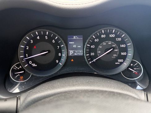 Used 2011 INFINITI M37 w/ Deluxe Touring Pkg RWD image 20