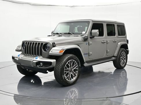 Used 2023 Jeep Wrangler Unlimited Sahara image 1