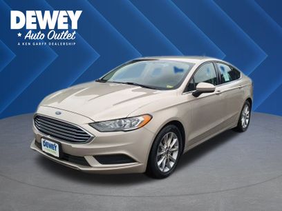 Used 2017 Ford Fusion SE w/ Fusion SE Technology Package