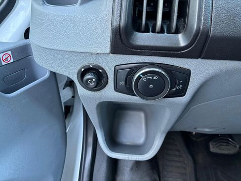 Used 2019 Ford Transit 350 156 DRW RWD image 18