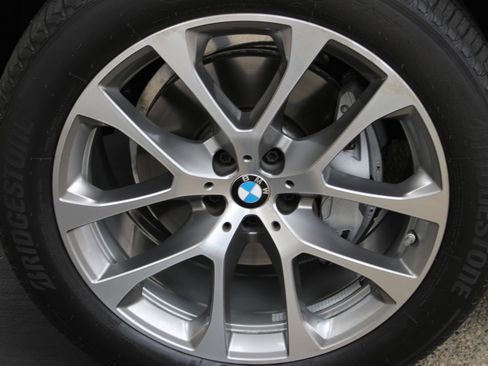 Used 2026 BMW X5 xDrive40i AWD/4WD image 13
