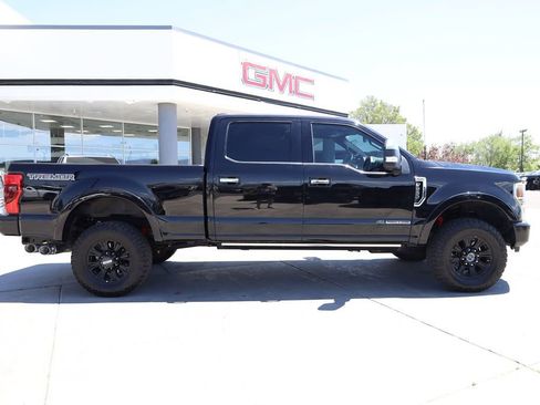 Used 2022 Ford F250 Platinum w/ Tremor Off-Road Package AWD/4WD image 7