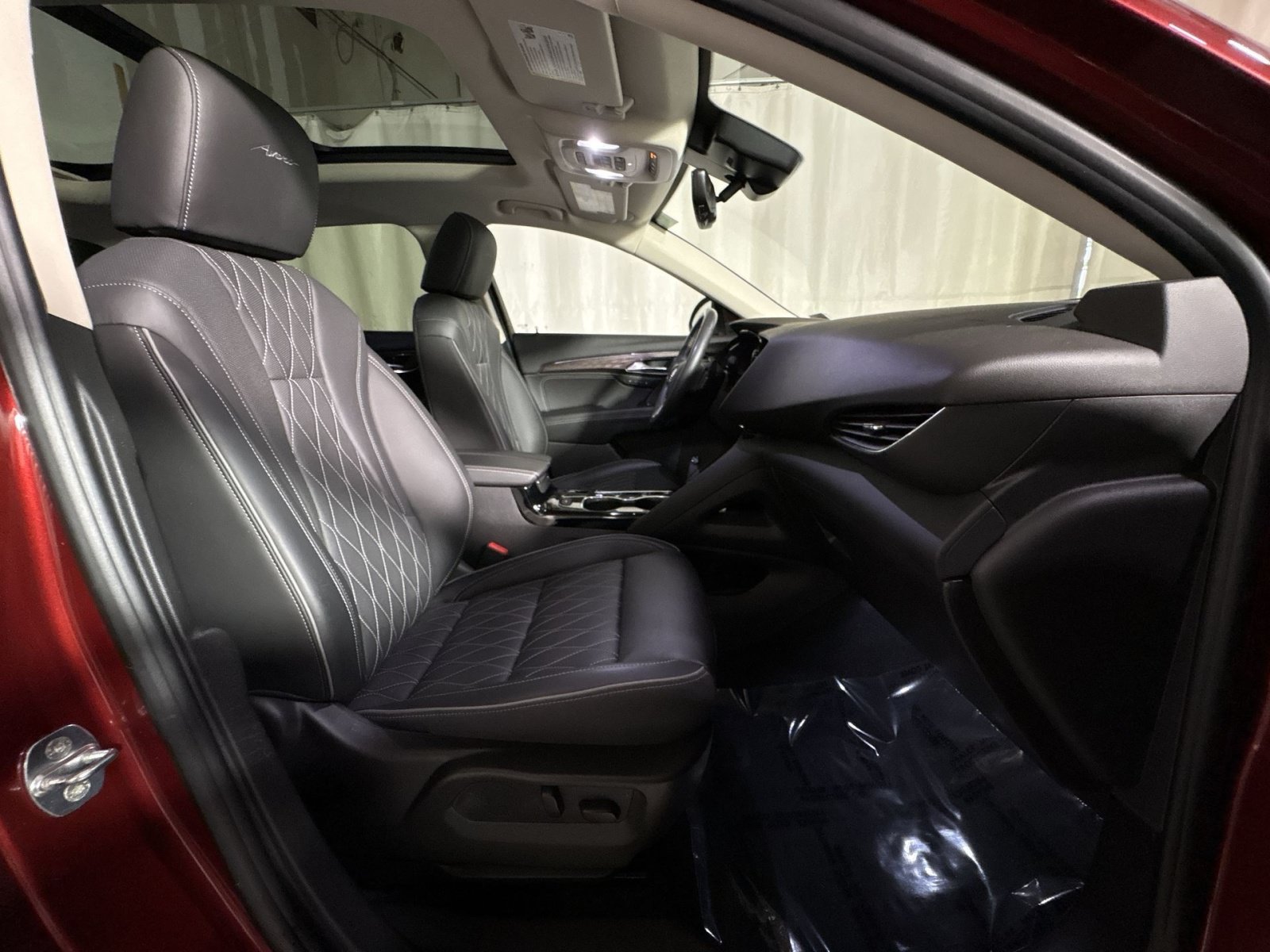 Used 2023 Buick Envision Avenir AWD/4WD image 26