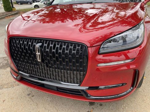 New 2026 Lincoln Corsair Premiere image 10