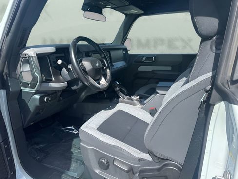 Used 2022 Ford Bronco Big Bend image 9