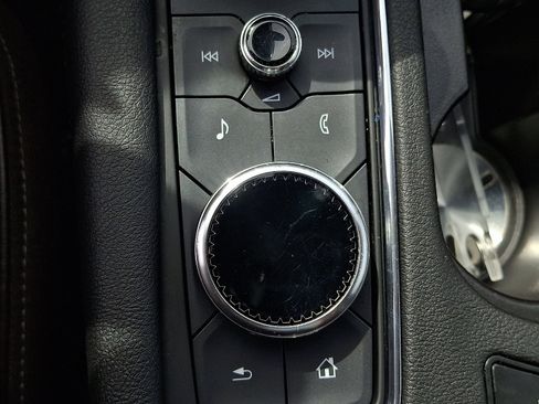 Used 2022 Cadillac XT6 Premium Luxury image 26