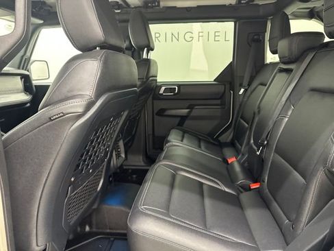 Certified 2025 Ford Bronco Badlands image 19