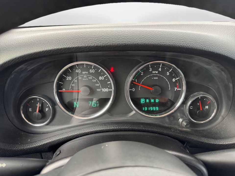 Used 2013 Jeep Wrangler Unlimited Sport w/ Connectivity Group AWD/4WD image 14