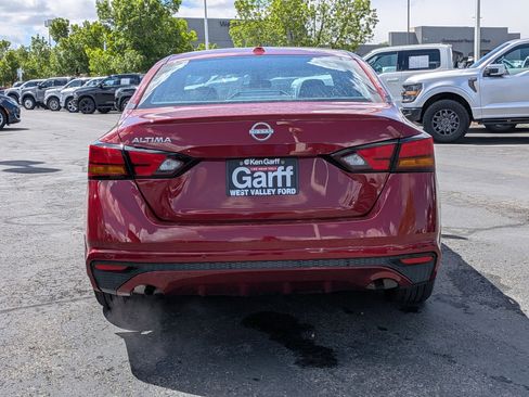Used 2025 Nissan Altima 2.5 SV AWD/4WD image 5