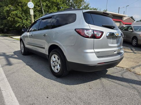 Used 2016 Chevrolet Traverse LS AWD/4WD image 3