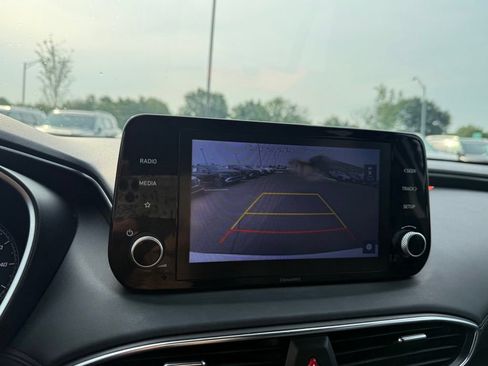 Used 2022 Hyundai Santa Fe SEL FWD image 17