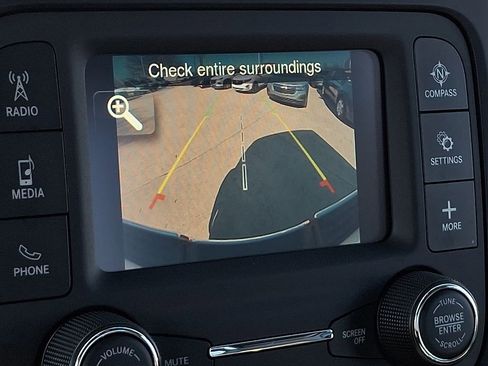 Used 2024 RAM 2500 Tradesman w/ Chrome Appearance Group image 15