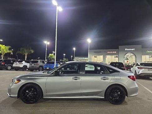 Used 2025 Honda Civic Sport image 9