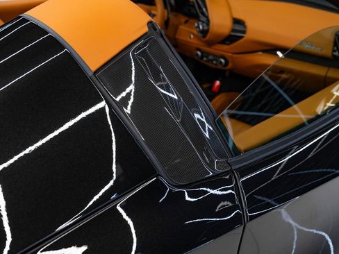 Used 2018 Ferrari 488 Spider RWD image 32