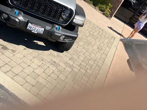 Used 2021 Jeep Wrangler Unlimited Sahara image 31