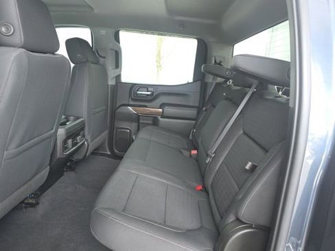 Used 2021 Chevrolet Silverado 1500 LT Trail Boss image 18