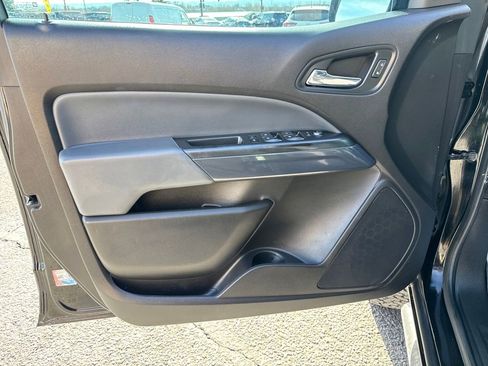 Used 2018 Chevrolet Colorado Z71 image 22