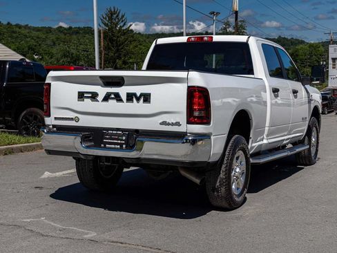 Used 2026 RAM 2500 Big Horn AWD/4WD image 4