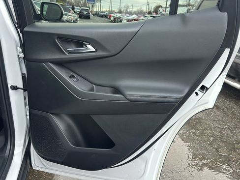 Used 2025 Chevrolet Equinox LT w/ Convenience Package II image 20