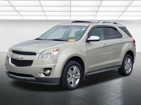 Used 2015 Chevrolet Equinox LTZ AWD/4WD image 2