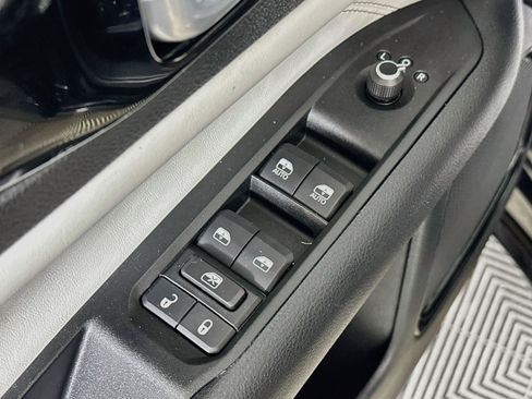 Used 2022 Jeep Compass Limited w/ Elite Group AWD/4WD image 18