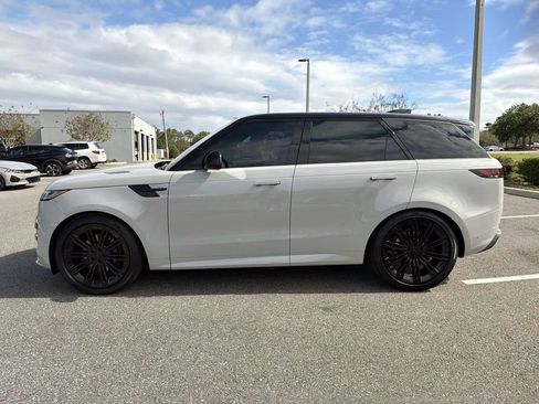New 2026 Land Rover Range Rover Sport Dynamic SE AWD/4WD image 2