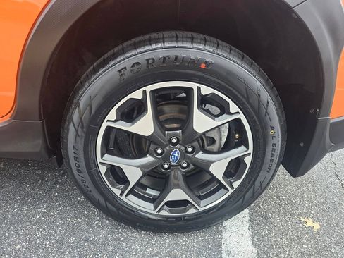 Used 2019 Subaru Crosstrek 2.0i Premium AWD/4WD image 11