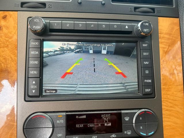 Used 2013 Lincoln Navigator 4WD image 25