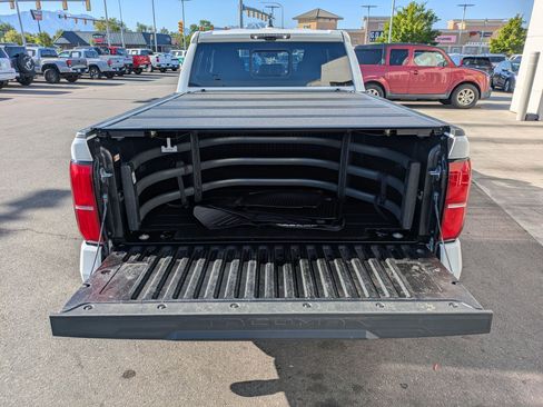 Used 2024 Toyota Tacoma TRD Sport w/ TRD Sport Premium Package AWD/4WD image 32
