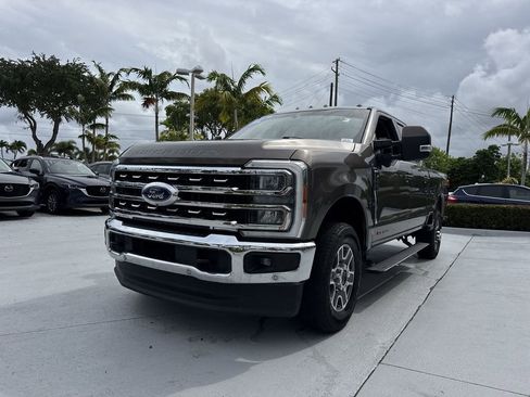 Used 2023 Ford F250 Lariat w/ Lariat Ultimate Package AWD/4WD image 31