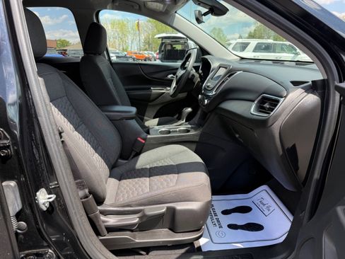 Used 2020 Chevrolet Equinox LT AWD/4WD image 11